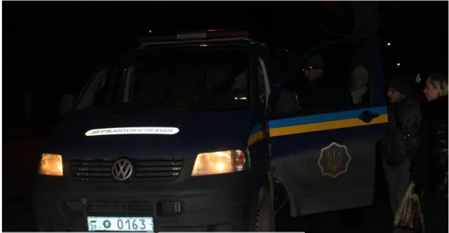 В Ивано-Франковске возле парка Шевченко автомобиль совершил наезд на женщину, которая переходила дорогу вместе с ребенком (фото) — фото 3