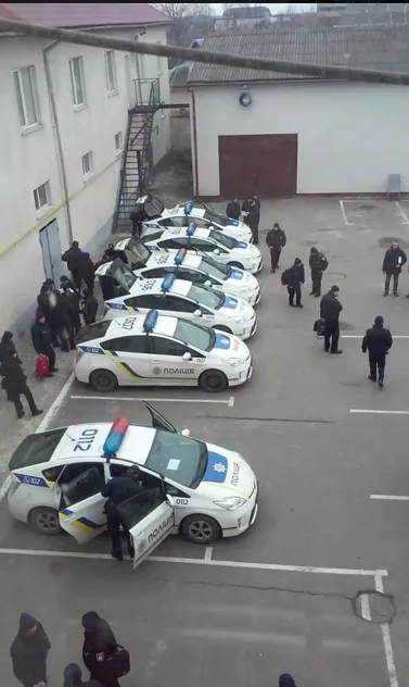 Патрульные полицейские Ивано-Франковска за первые сутки дежурства проработали 186 вызовов (фото) — фото 3