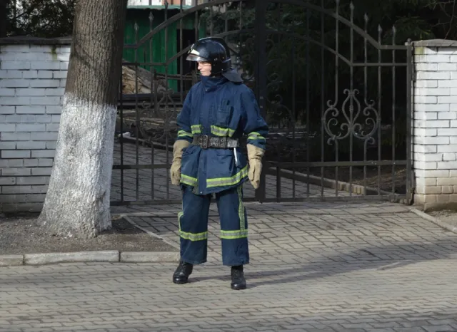 Чергові «замінування» в Івано-Франківську. Цього разу, анонім «замінував» три школи. Вибухівки не виявлено. Одна із шкіл повертається до роботи — фото 13