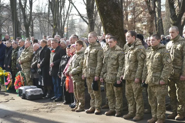В Ивано-Франковске почтили очередную годовщину вывода войск из Афганистана — фото 18