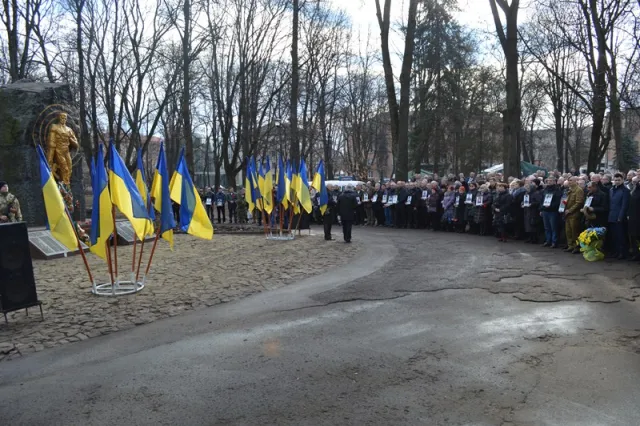 В Ивано-Франковске почтили очередную годовщину вывода войск из Афганистана — фото 3