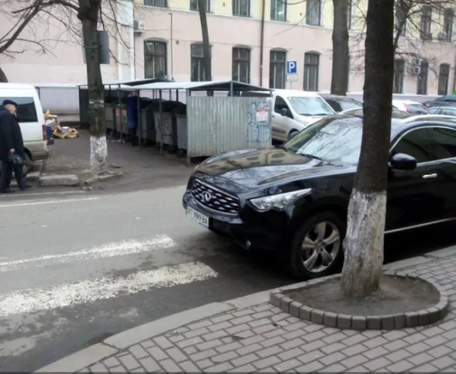 Франківські копи влаштували в центрі міста  розгін авторагулів — фото 1