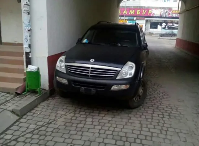 Франковские патрульные разыскали номерные знаки автомобилей, которые воровали неизвестные мошенники — фото 3