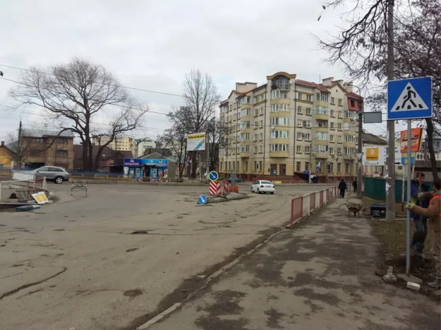 В Ивано-Франковске обустраивают новый островок безопасности — фото 2