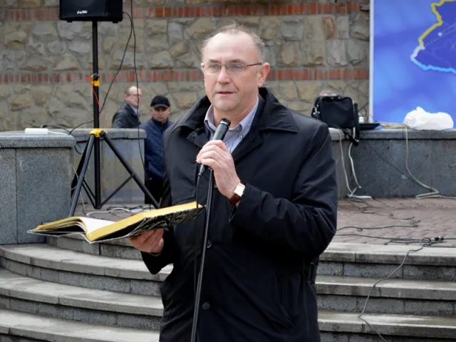 У центрі Франківська читали вірші Шевченка — фото 13