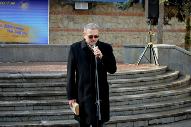 У центрі Франківська читали вірші Шевченка — фото 7