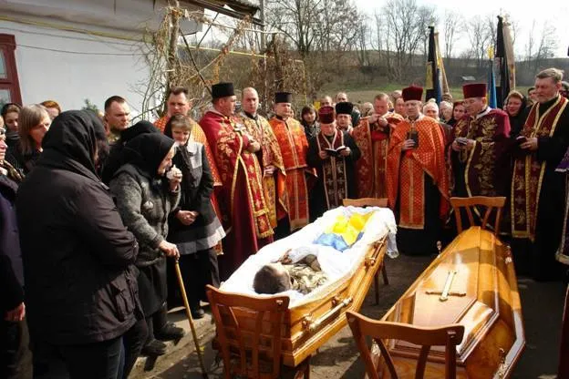 В зоне АТО погиб 50-летний прикарпатец. Тело бойца привезут завтра в его родной Бовшев — фото 2