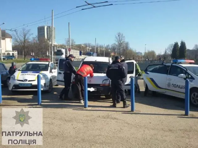 Франковские полицейские задержали водителя, который управлял автомобилем под действием наркотиков — фото 2
