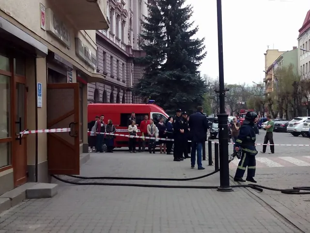В Франковске произошел взрыв напротив Кафедры — фото 1