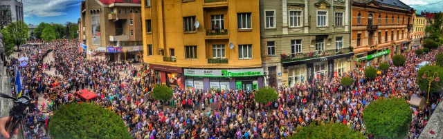 У неділю тисячі франківчан вийшли на загальноміську Хресну Дорогу — фото 19