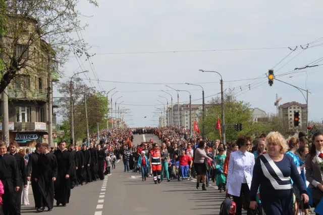 У неділю тисячі франківчан вийшли на загальноміську Хресну Дорогу — фото 11