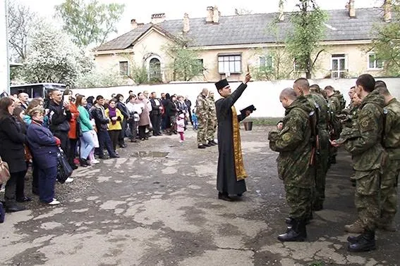 В зону АТО вирушили прикарпатські правоохоронці — фото 6