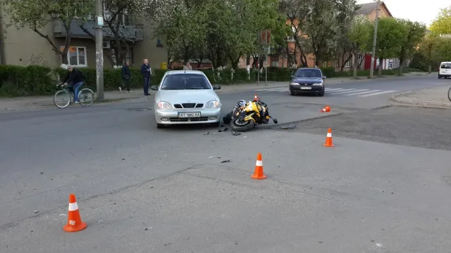 В Франковске в ДТП попал иностранец и франковец, первого госпитализировали в больницу — фото 1