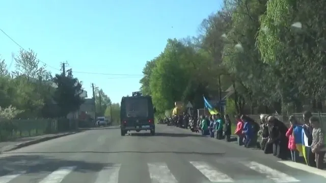 В зоне АТО во время минометного обстрела погиб еще один прикарпатец: 45-летний Михаил Креховецкий. Долинщина попрощались с погибшим бойцом — фото 3
