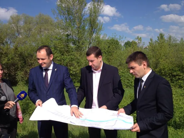 У Франківську заклали камінь під будівництво нового мосту на Пасічну через річку Бистриця Солотвинська — фото 2