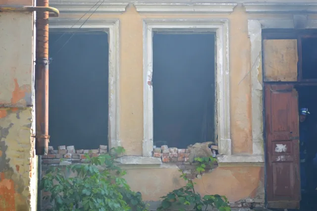 У Івано-Франківську на вул. Січових Стрільців горів будинок — фото 3