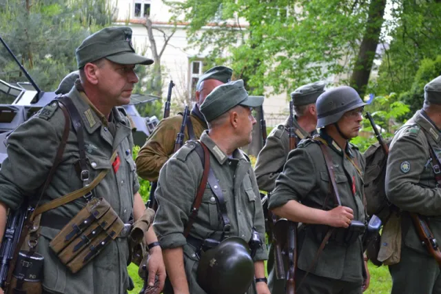 У міському парку провели реконструкція бою чоти УПА проти нацистів — фото 13