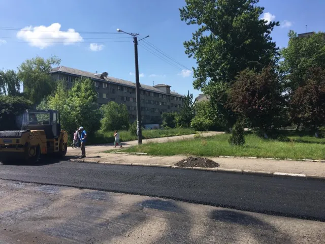 У Франківську на Бамі ремонтують дорогу — фото 2
