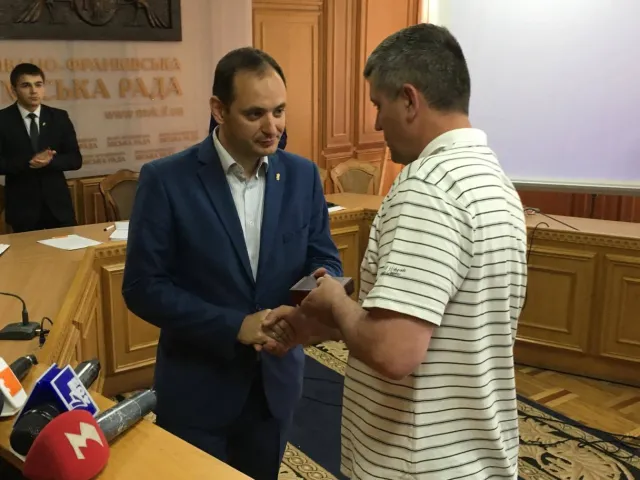 Участники АТО из Ивано-Франковска получили государственные награды — фото 2