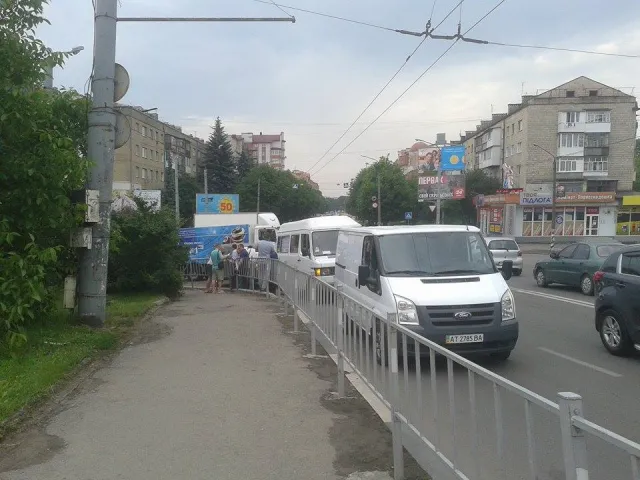 На пасічнянському мості у Івано-Франківську трапилось ДТП — фото 2