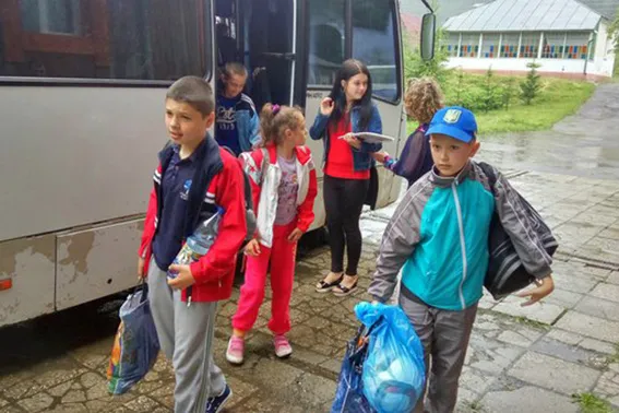 Діти прикарпатських правоохоронців поїхали на відпочинок санаторій "Кремінці" — фото 2
