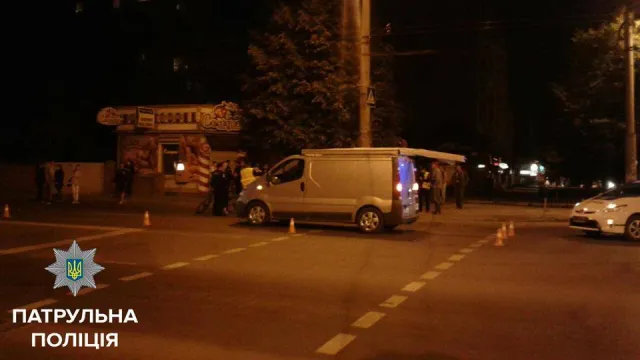 На Пасечной автомобиль сбил женщину. Муж потерпевшей избил пожилую пассажирку — фото 2