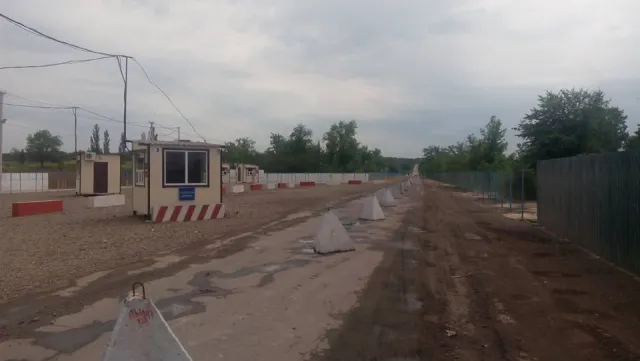 Руслан Марцинкив и несколько чиновников побывали в зоне АТО — фото 3