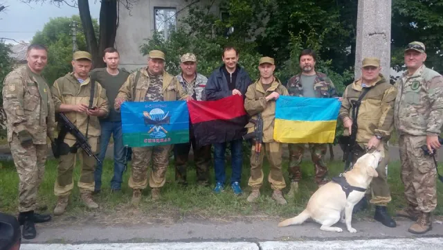 Руслан Марцинкив и несколько чиновников побывали в зоне АТО — фото 7