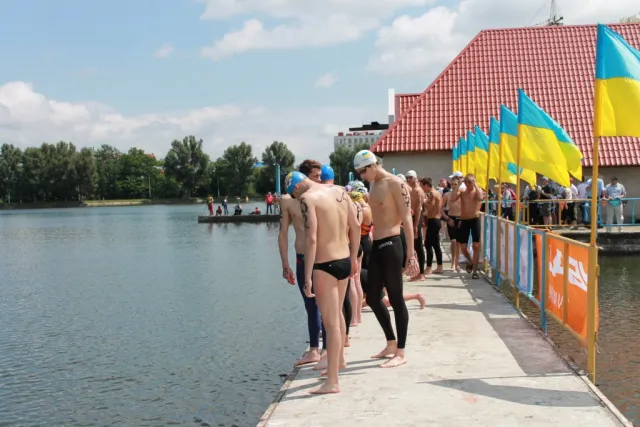 В Івано-Франківську розпочався Чемпіонат України з плавання на відкритій воді — фото 7