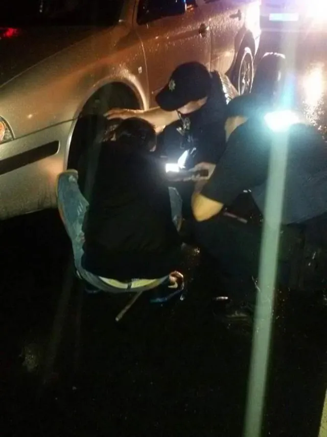 В Франковске водитель такси сбил велосипедиста, который выехал на встречную полосу — фото 1
