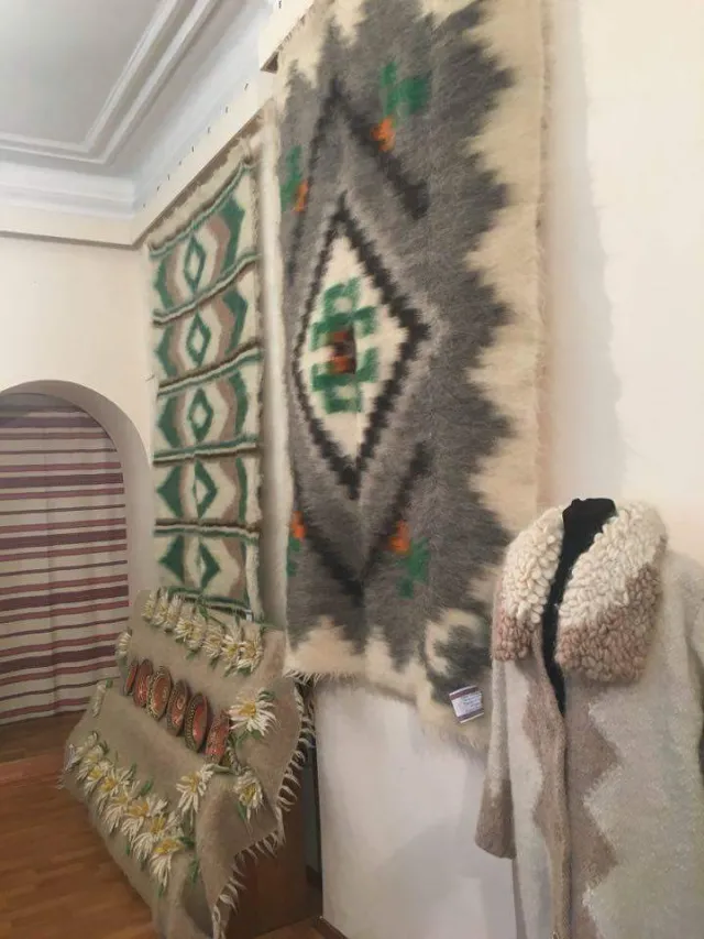 Прикарпатські майстрині привезли до Вінниці унікальну виставку — фото 3