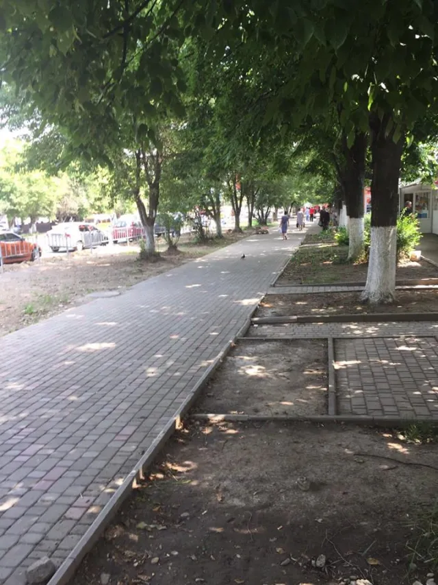 На Мазепи розігнали стихійних торгівців — фото 4