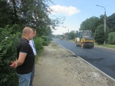 У Франківську завершився капітальний ремонт дороги по вулиці Дорошенко. — фото 1