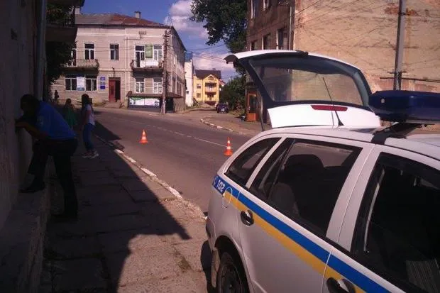 В Калуше водитель рейсового автобуса сбил велосипедиста — фото 3