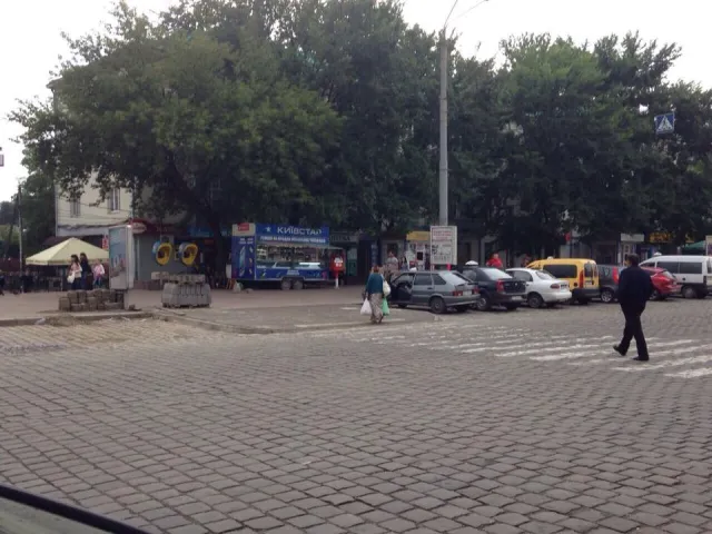 Михайло Смушак пояснив ситуацію, щодо ремонту Привокзальної площі — фото 1