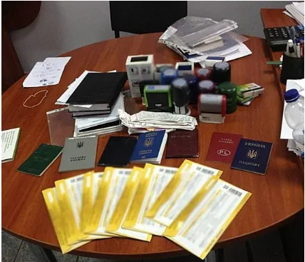 Чиновники Ивано-Франковской ОГА украли 5млн грн из бюджета, выделенных на строительство фортификационных сооружений в зоне АТО — фото 1