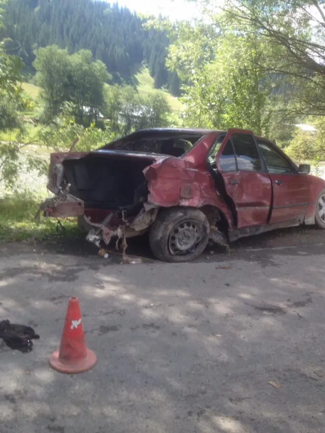 На днях в Верховинском районе произошло ДТП с участием сотрудника милиции — фото 1