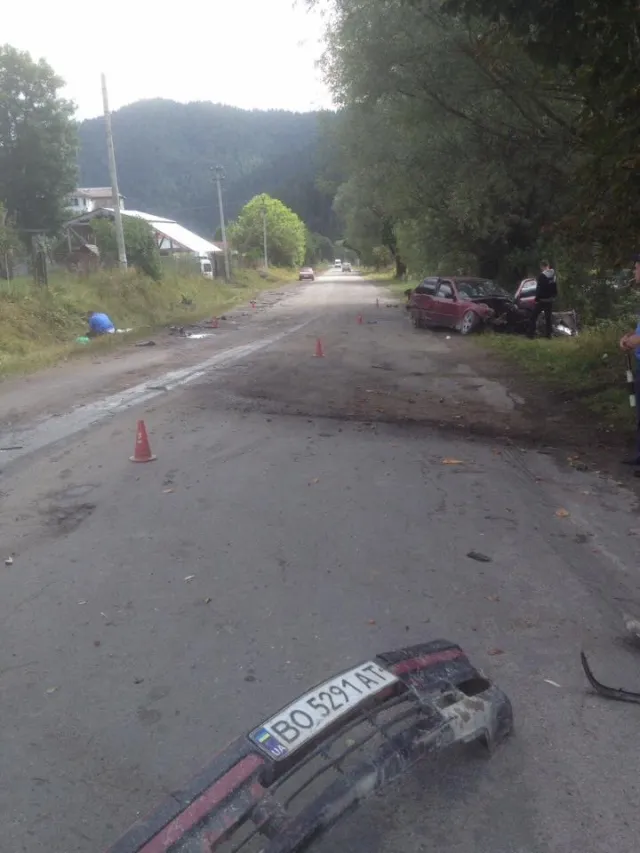 На днях в Верховинском районе произошло ДТП с участием сотрудника милиции — фото 2