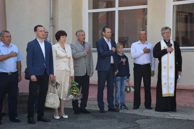 В Ивано-Франковске открыли памятную доску известному футболисту и тренеру Богдану Дебенко — фото 1