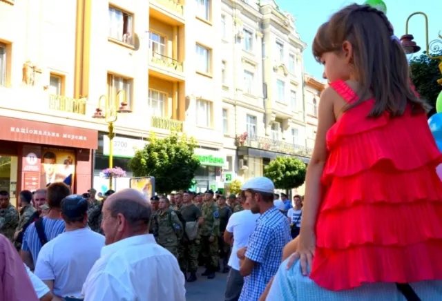 В Івано-Франківську пройшла хода вшанування пам'яті загиблих в «Іловайському котлі» — фото 1