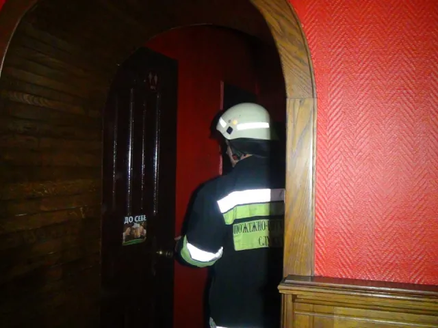 В Франковске по улице Независимости горело кафе — фото 3