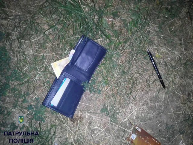 С газовым баллончиком двое злоумышленников ограбили 24-летнего франковчанина — фото 1