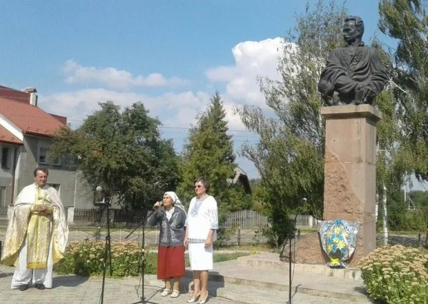 На Прикарпатті провели віче до 160-річчя від дня народження Великого Каменяра — фото 3