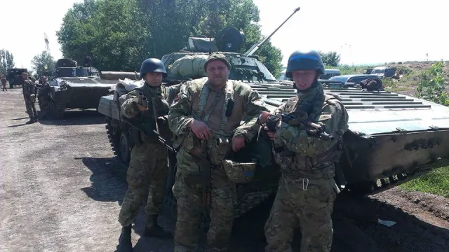 Еще 12 добровольцев из Прикарпатья получат удостоверения участников АТО — фото 2