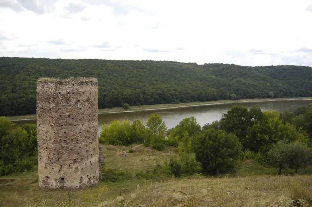 На Прикарпатті знаходиться найбільший в Україні каньйон — фото 3