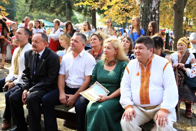 На Прикарпатті відбувся фестиваль кераміки, ремесел і фольклору — фото 11
