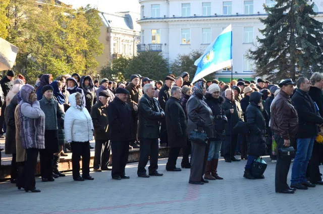 Під ОДА відбувся мітинг проти підвищення тарифів — фото 11