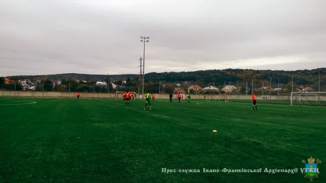 Франківські священики здобули кубок з футболу — фото 4