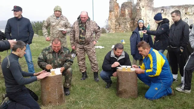 У Пнівському замку відбулись "Козацькі забави" — фото 2