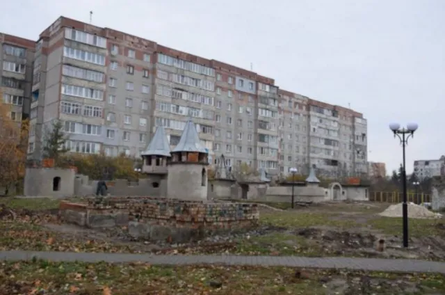 В Ивано-Франковске возобновят детскаю площадку "Крепость" — фото 1